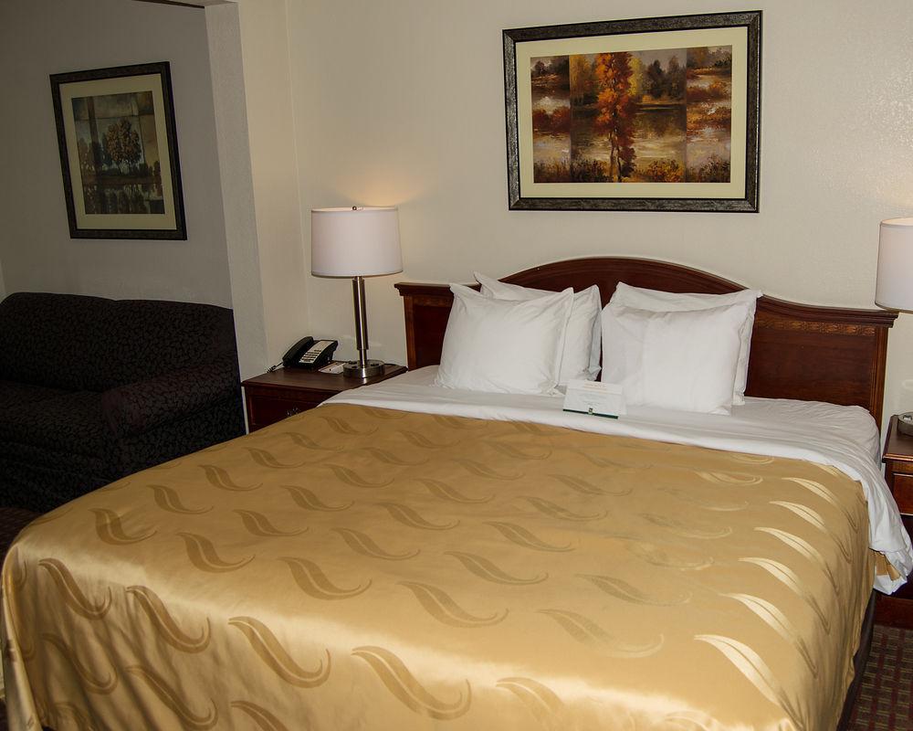 Quality Inn & Suites Lexington Near I-64 And I-81 Timber Ridge Esterno foto