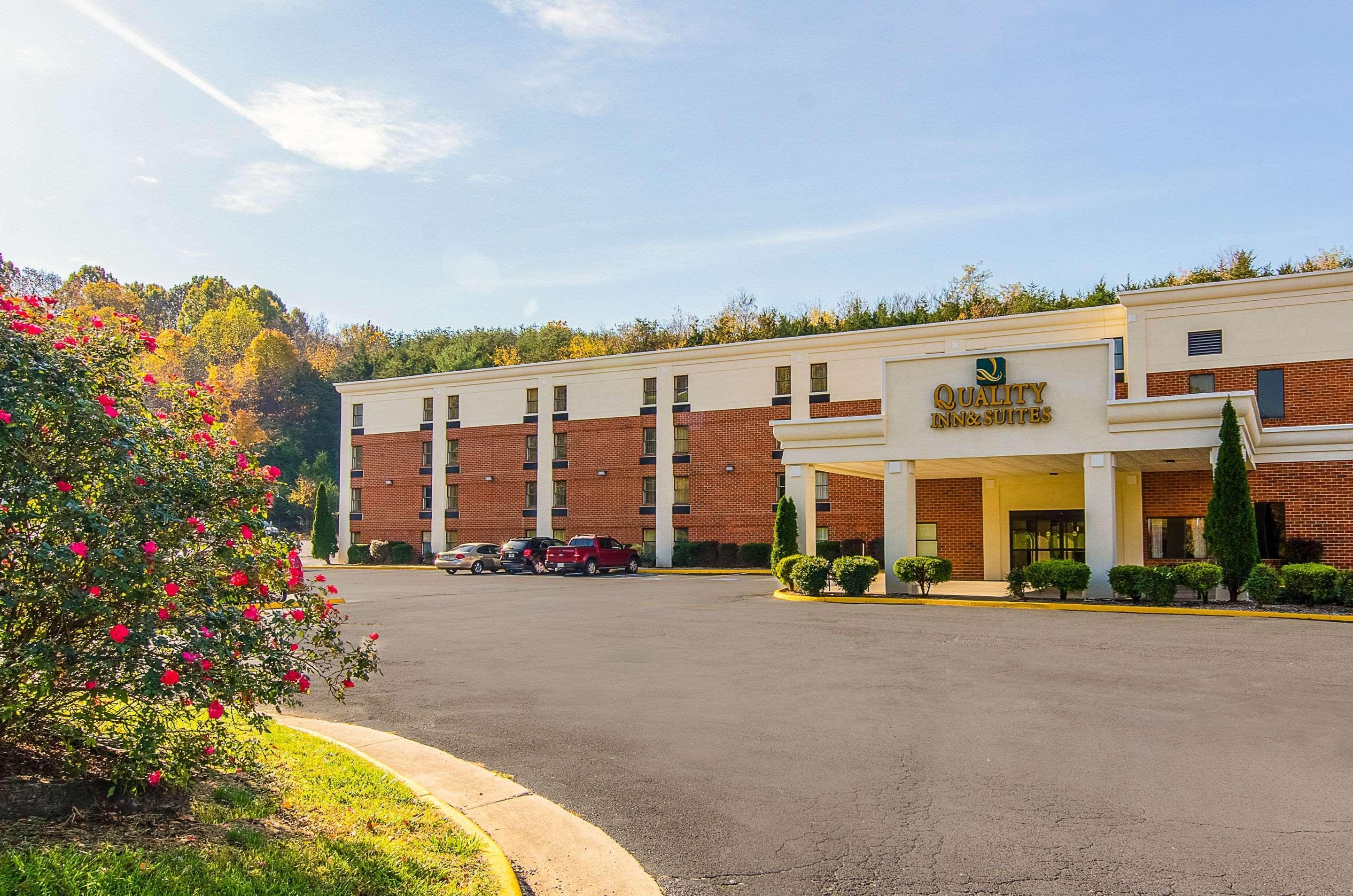 Quality Inn & Suites Lexington Near I-64 And I-81 Timber Ridge Esterno foto