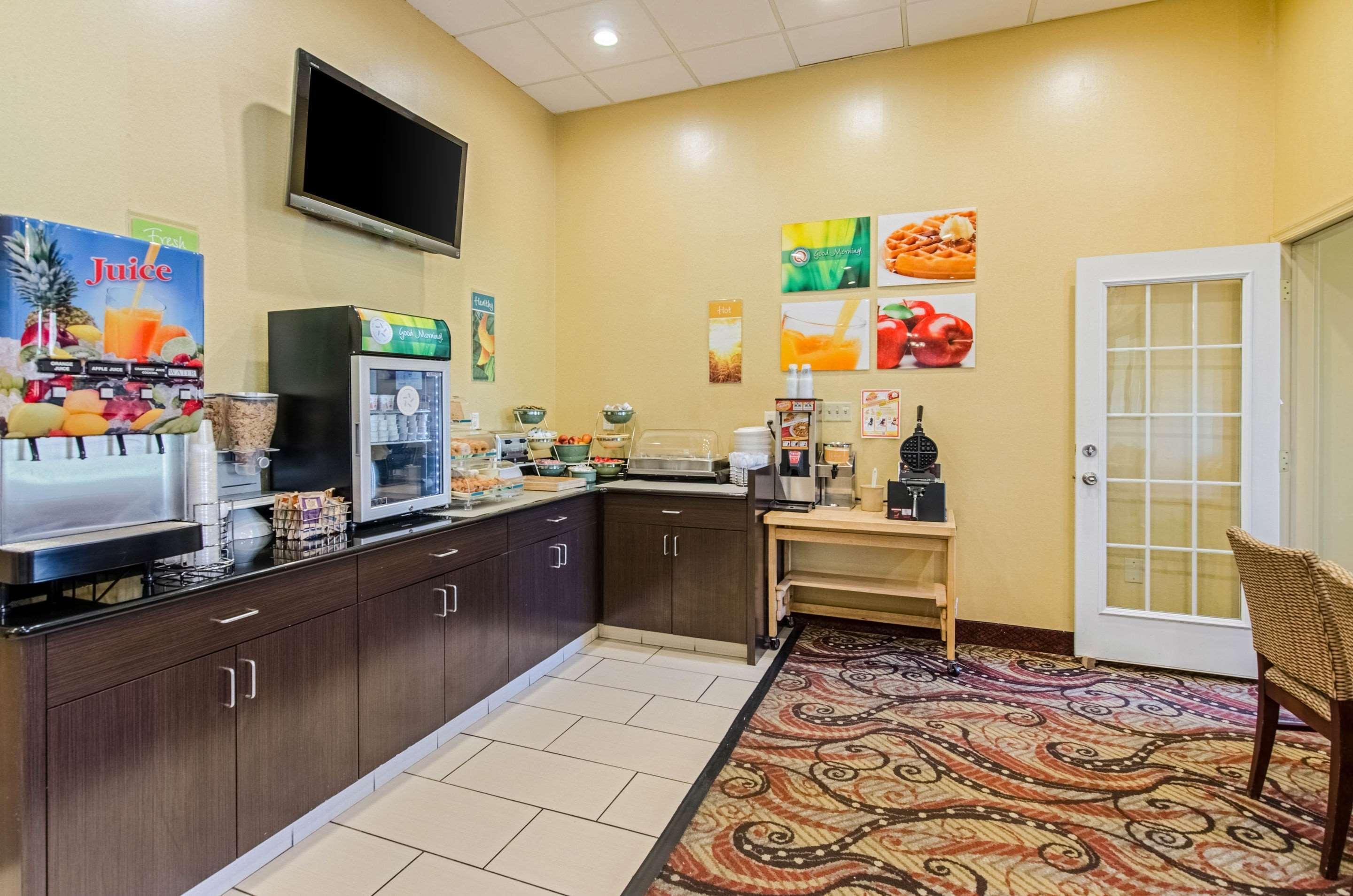 Quality Inn & Suites Lexington Near I-64 And I-81 Timber Ridge Esterno foto