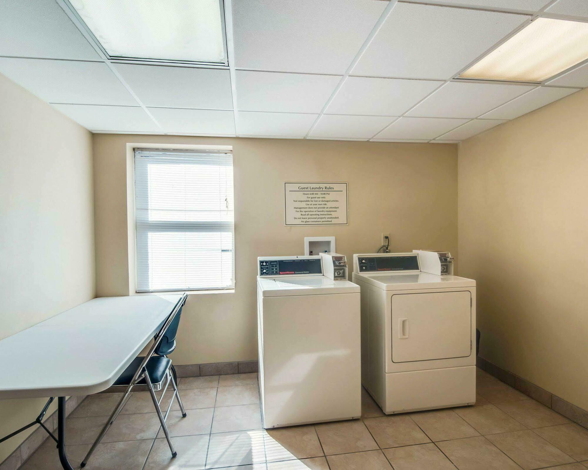 Quality Inn & Suites Lexington Near I-64 And I-81 Timber Ridge Esterno foto