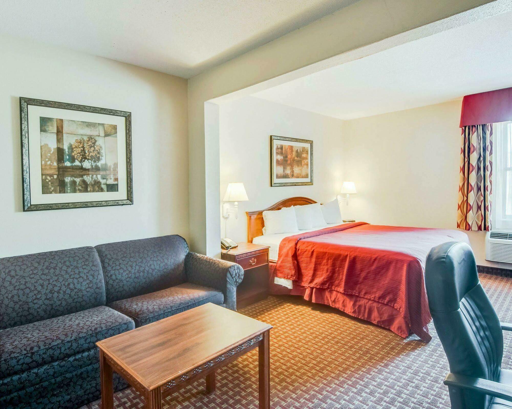 Quality Inn & Suites Lexington Near I-64 And I-81 Timber Ridge Esterno foto