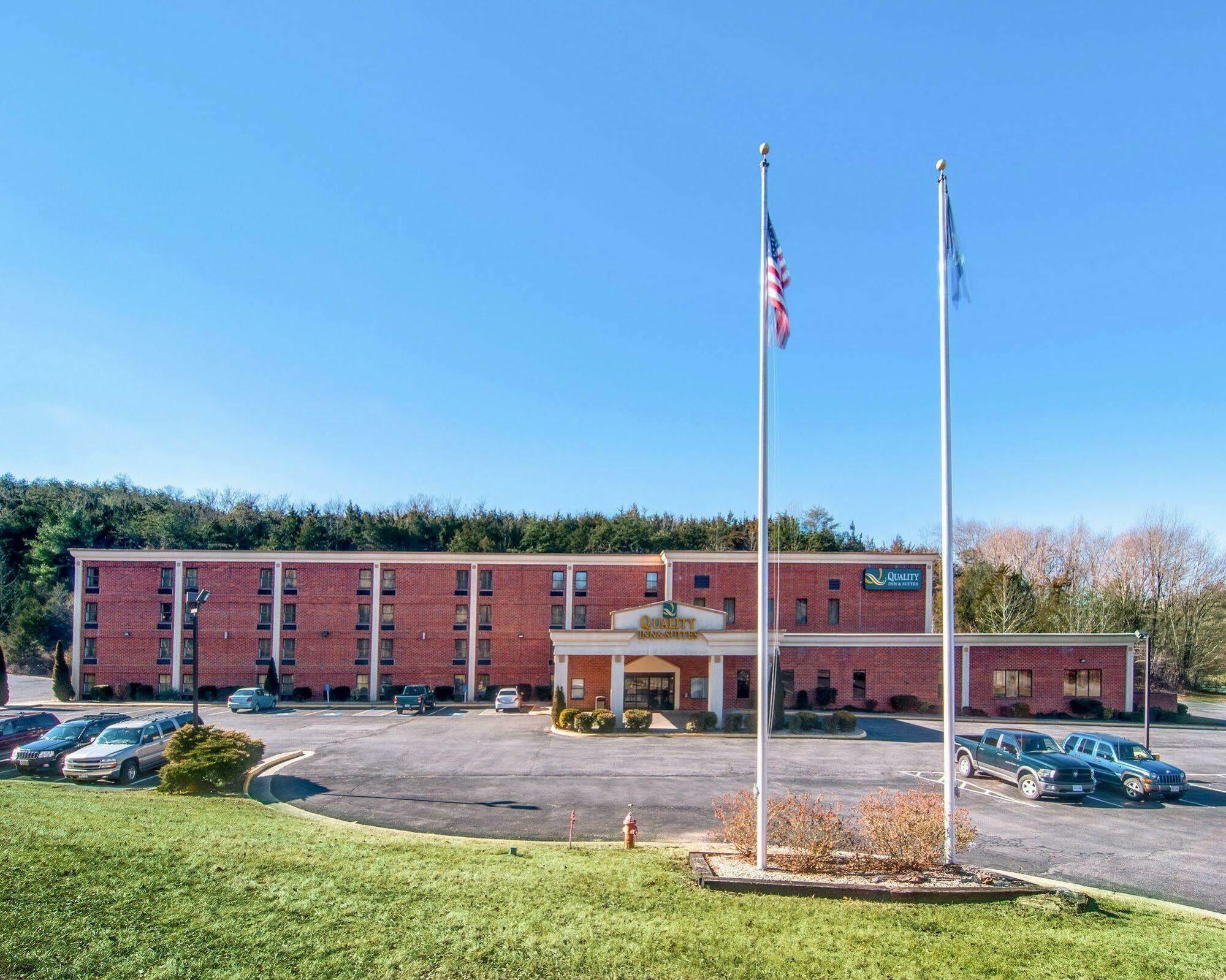 Quality Inn & Suites Lexington Near I-64 And I-81 Timber Ridge Esterno foto